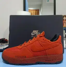 Sepatu outdoor Nike Air Force One Wild size 40