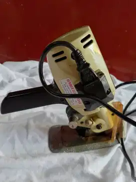 MESIN POTONG KAIN OCTA (Original) model RS -100
