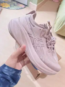 Sepatu running wanita asics gel nimbus 26 pink