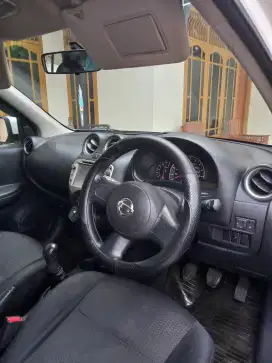 Nissan March 2012 Bensin