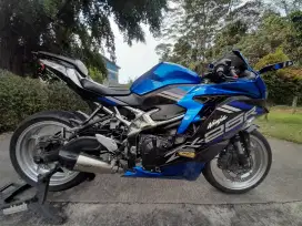 Zx25r ABS SE QuickShifter Blue Plasma