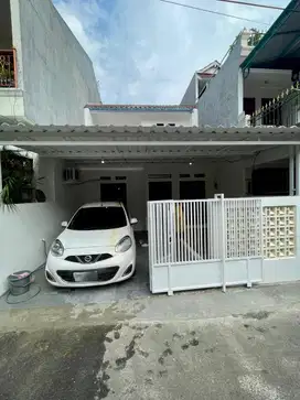 Dijual Cepat Rumah Baru Renov 2 Lantai di Taman Malaka Duren Sawit