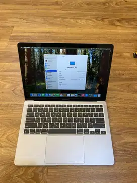 macbook air m1 ibox 8/256 masih garansi desember 2025