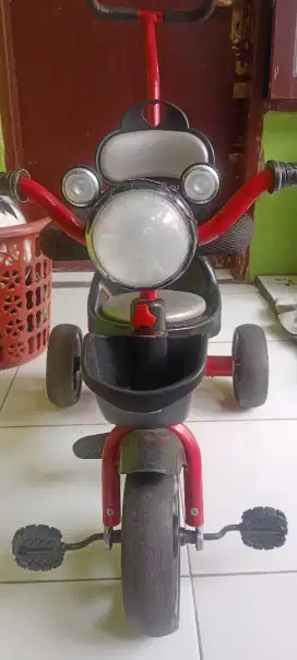 Sepeda anak roda 3