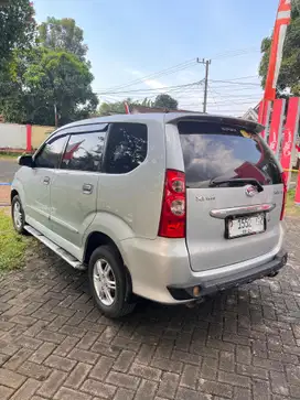 Daihatsu Xenia 2010 Bensin