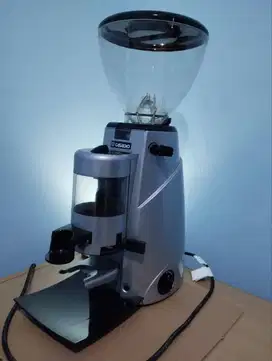 Jual Grinder Kopi Casadio Theo 64 – Second