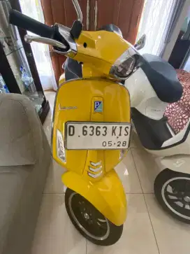 Vespa Sprint Iget 150 nyaris baru