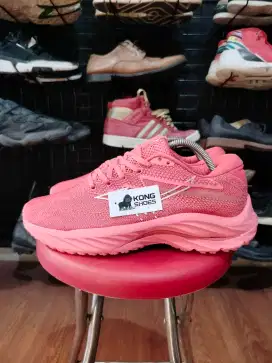 SEPATU MIZUNO WAVERIDER 27 REACH BEYOND P6 PACK