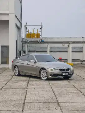 KM 38 RIBU RECORD! BMW 320i LUXURY 2.0 LCI BENSIN 2018 / 2019