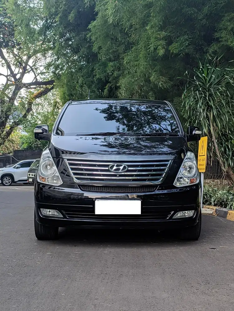Hyundai H-1 Royale 2013