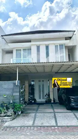 DIJUAL RUMAH CITRALAND DEPAN ADA KOLAM RENANGNYA