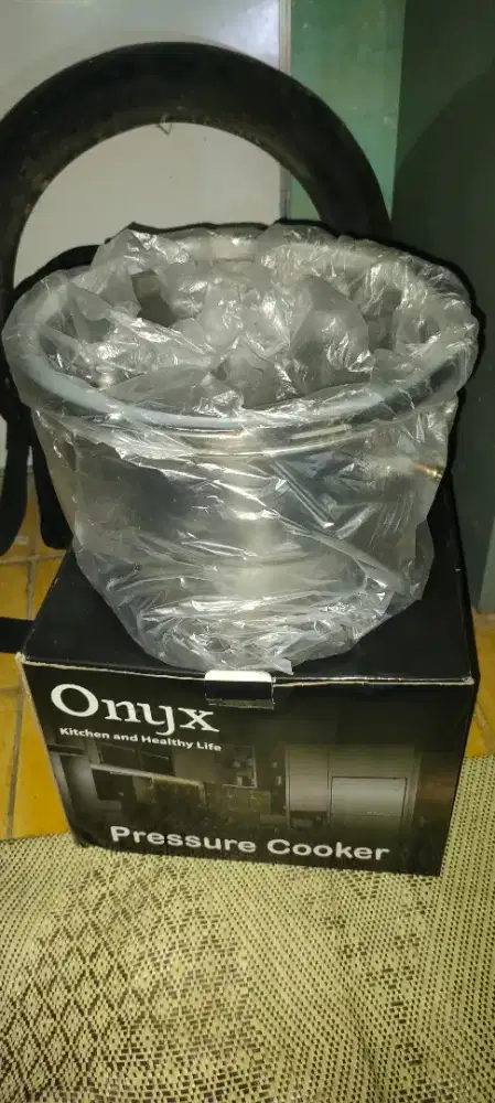 Dijual Onyx Pressure Cooker 8L BU