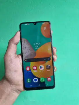SAMSUNG M32 BATANGAN