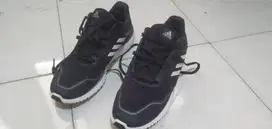 Adidas 42. Bekas