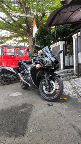Yamaha R25 2015 ABS