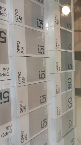 Handphone baru ori dan segel.
