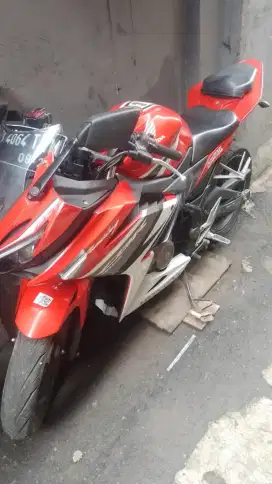 Jual motor cbr tahun 2018 pajak mati 2x