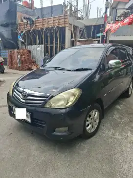 Toyota Innova 2010 M/T Bensin