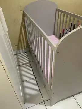 Crib / Ranjang bayi Ikea Seri GONATT dengan laci, putih, 60x120 cm