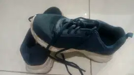 Sandal & sepatu