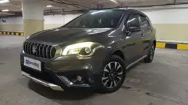 Suzuki SX4  1.5 S-Cross Bensin-MT 2016 Putih