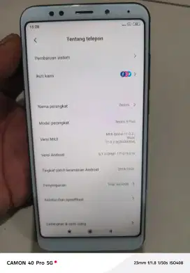 Redmi 5 PLus. Seken minus pemakaian saja seperti di foto.