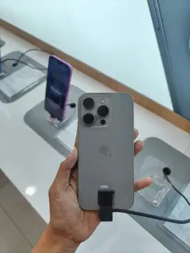 Cicilan handphone Iphone 16 Pro pakai Akulaku