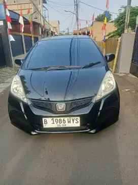 Jual mobil bekas