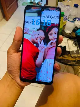 Jual vivo y19s warna hitam