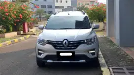 Km52 rb renault triber rxz matic 2020 silver pajak panjang