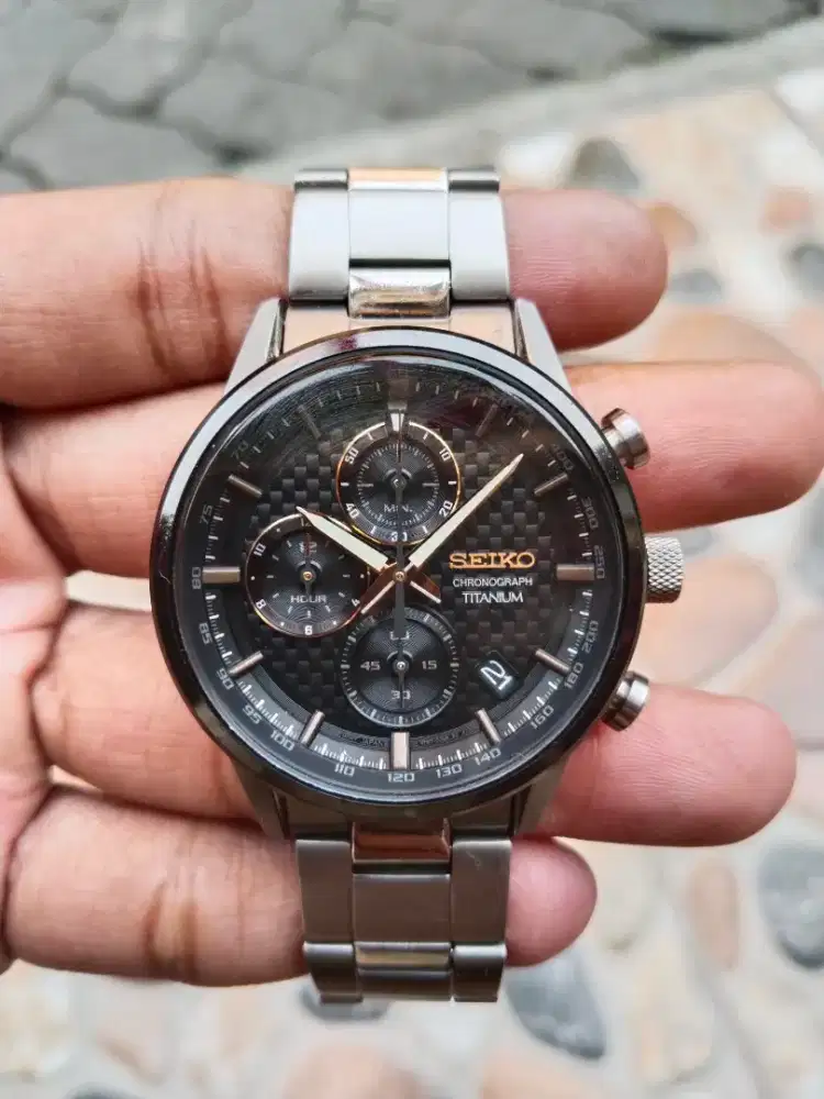 Seiko Chronograph SSB391P1 Black Dial Titanium