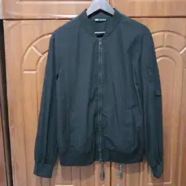 100%ORI Jaket Zara Men Size M Model Bomber Hitam Original Baru