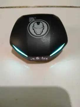 Headset iron man..Bu mahar 150nego no minus