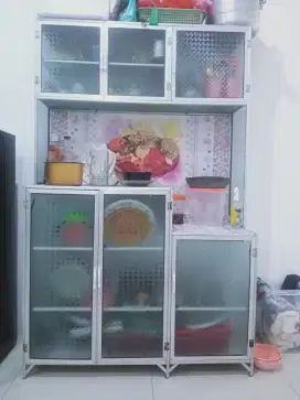 Rak piring cantik 3 pintu