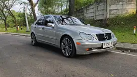 Mercedes-Benz C180 2003 Bensin