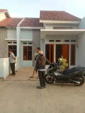 Rumah cluster minimlais di kota Depok