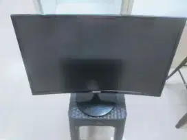 Monitor SAMSUNG CURVED 24inch 60Hz 1920 x 1080 HDMI VGA Siap pakai
