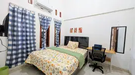 Pegawai Housekeeping Guesthouse Surabaya