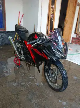 Honda CBR 150R 2017