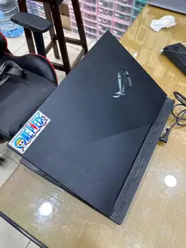 Asus Rog Strix i7-9750H 16/256 GTX 1050 4GB
