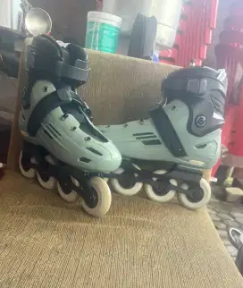 Sepatu Roda OXELO MF500