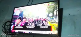 TV LG 32 inch no minus,lengkap
