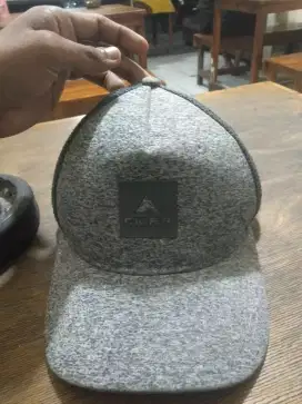 TOPI EIGER ORIGINAL