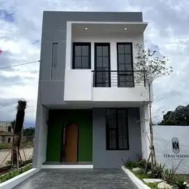 Nempel Banget KotaWisata Cibubur Rumah Cantiq Dua Lantai