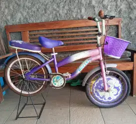 sepeda anak ukur 18