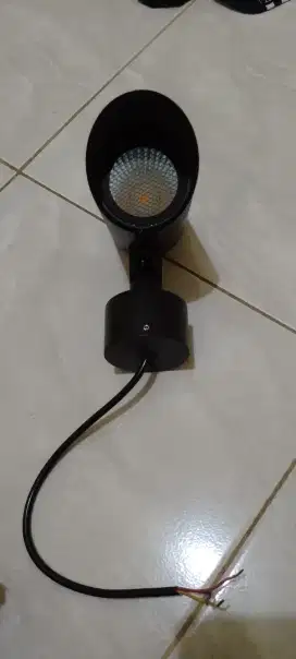 Lampu Taman Sorot Merk Sirius 15w