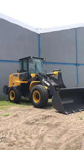 Wheel Loader XCMG LW300KN di Surabaya – Full Service After Sales!