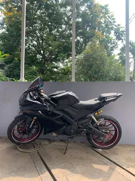 Dijual motor yamaha R15 dengan kondisi terawat