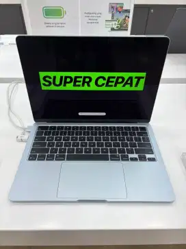 MacBook Air M4 256gb 13 inci