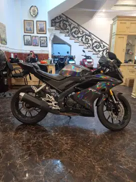 DIJUAL CEPAT YAMAHA R15 V3 2021 / MOTOR MASIH MULUS FREE OLI&SERVIS